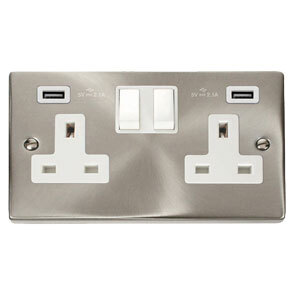 Satin Chrome 13A 2G Ingot Switched Socket With 2 X 2.1A Usb Outlet – White